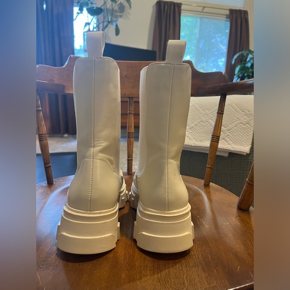 Pretty little thing lug sole boot - Picture 6 of 8